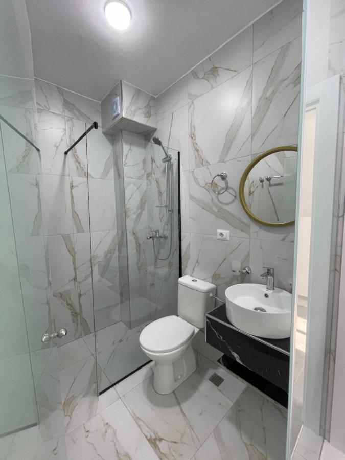 Hotel Qetesia-Te Indriti Velipoje Bagian luar foto
