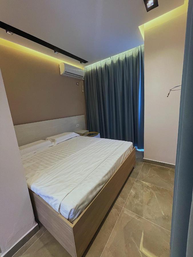Hotel Qetesia-Te Indriti Velipoje Bagian luar foto