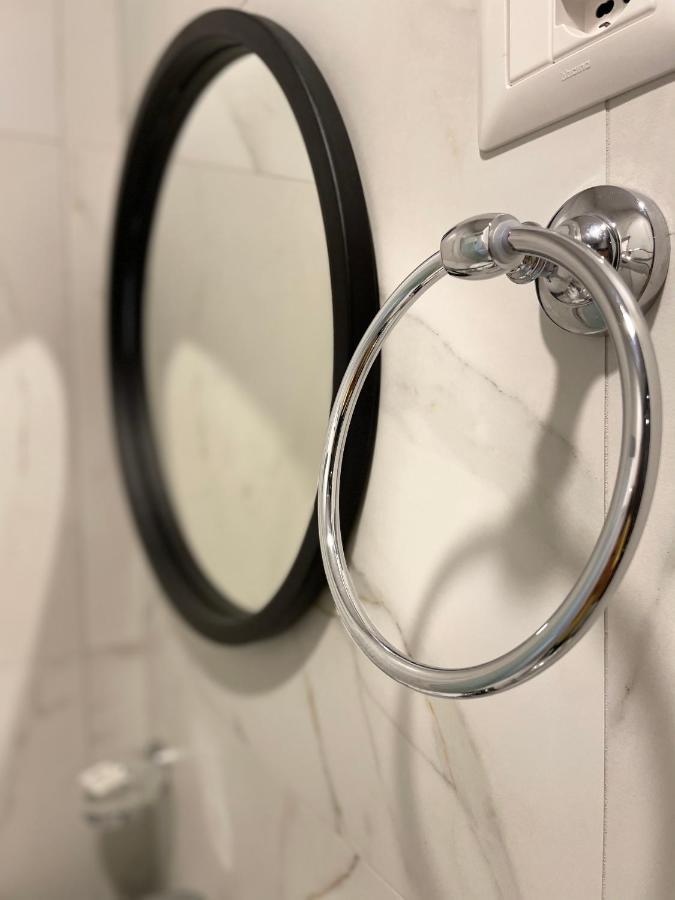 Hotel Qetesia-Te Indriti Velipoje Bagian luar foto
