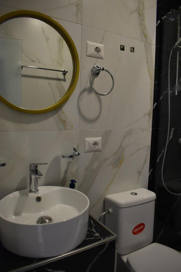 Hotel Qetesia-Te Indriti Velipoje Bagian luar foto