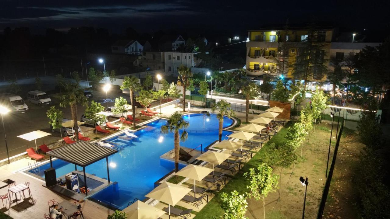 Hotel Qetesia-Te Indriti Velipoje Bagian luar foto