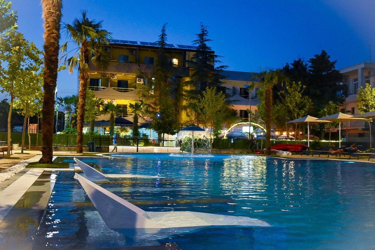 Hotel Qetesia-Te Indriti Velipoje Bagian luar foto