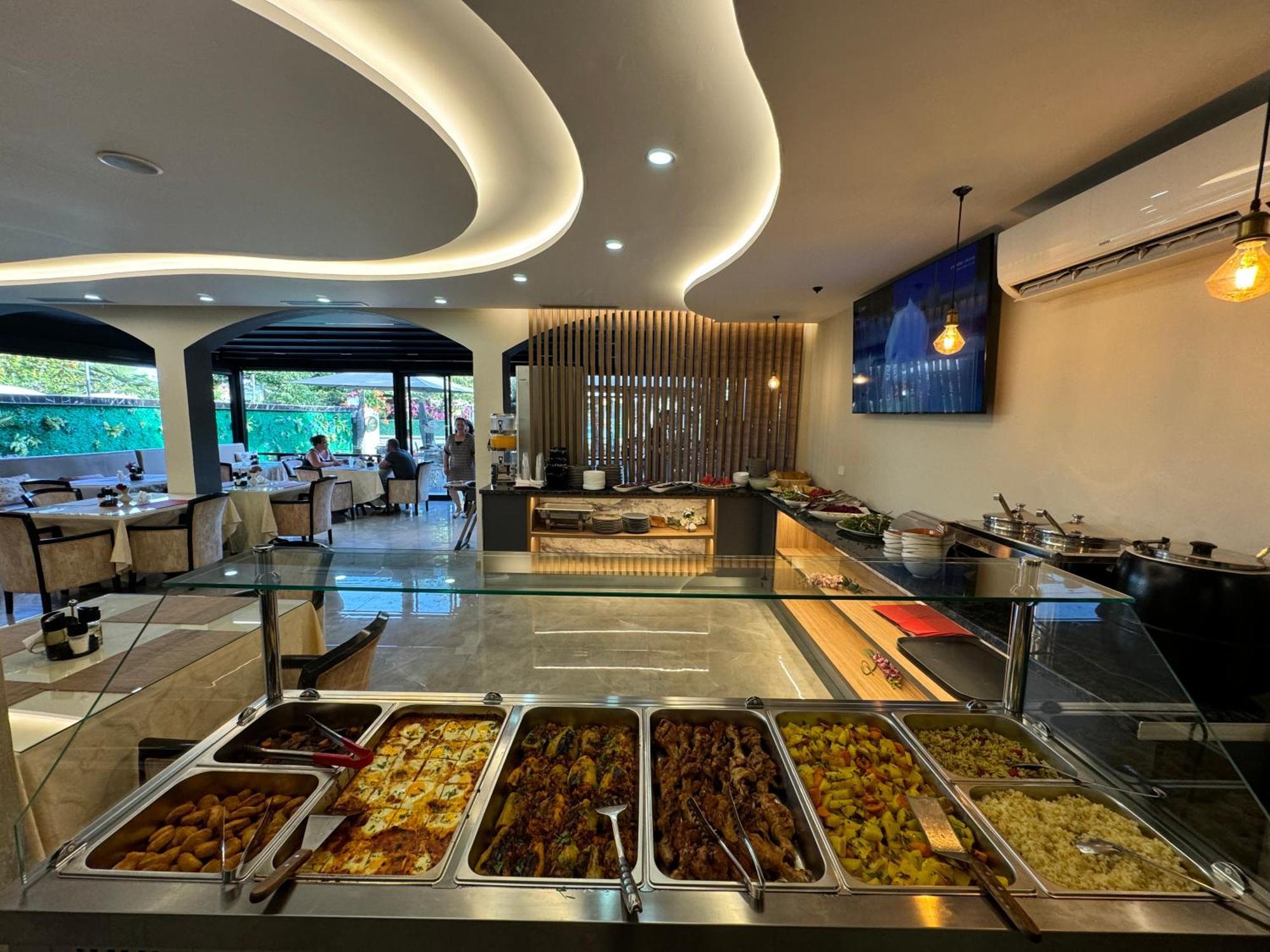 Hotel Qetesia-Te Indriti Velipoje Bagian luar foto