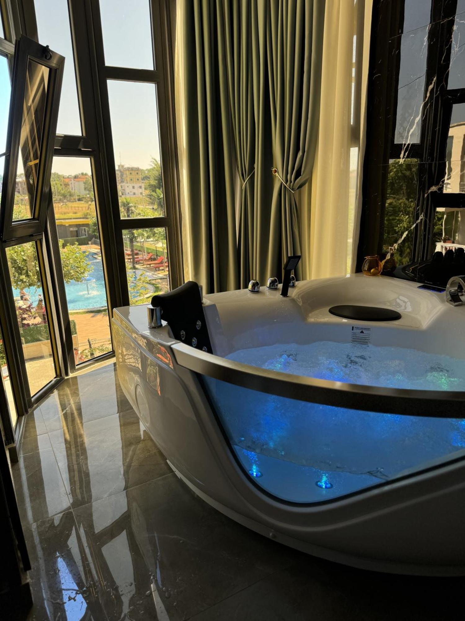 Hotel Qetesia-Te Indriti Velipoje Bagian luar foto