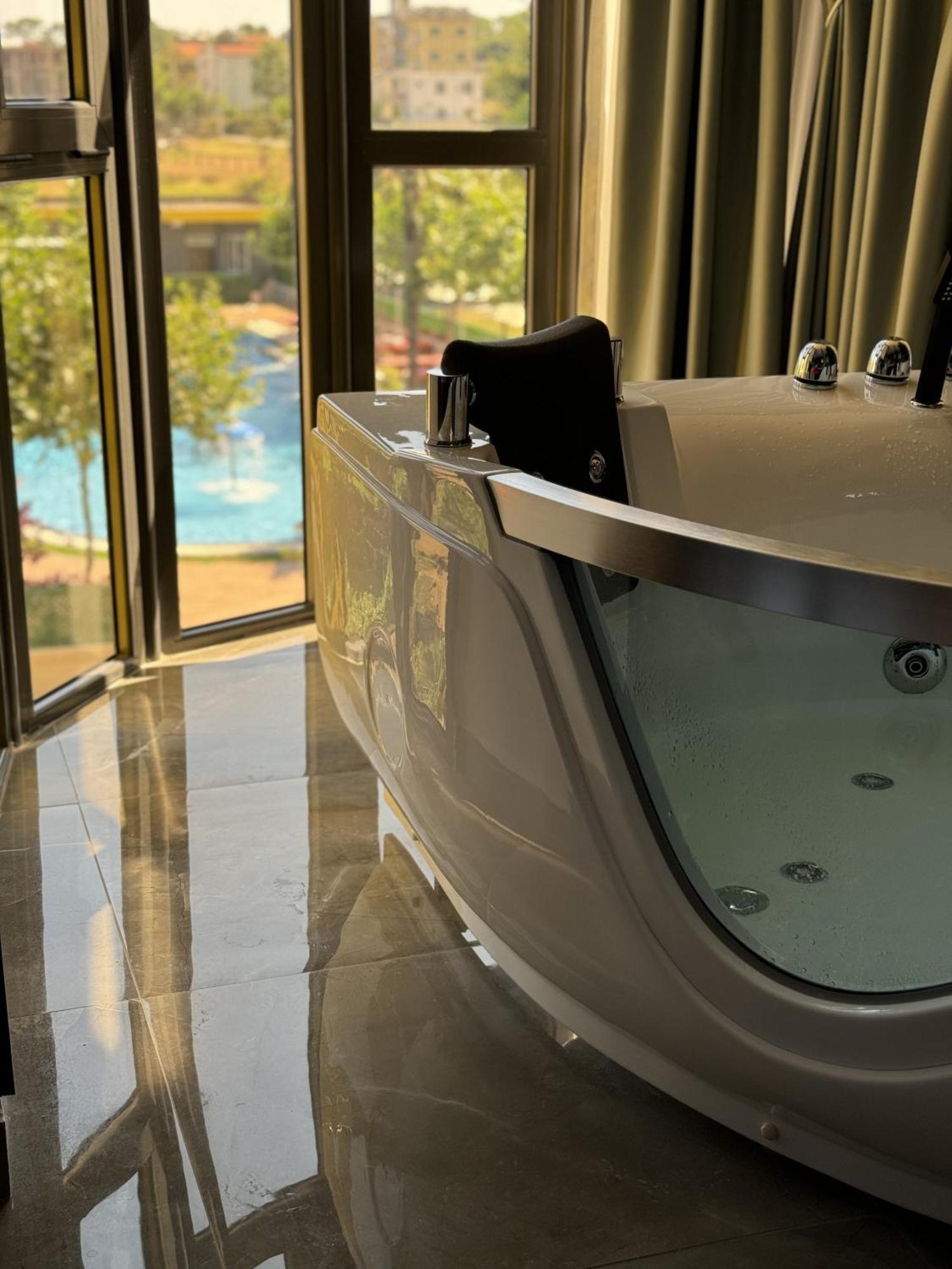 Hotel Qetesia-Te Indriti Velipoje Bagian luar foto